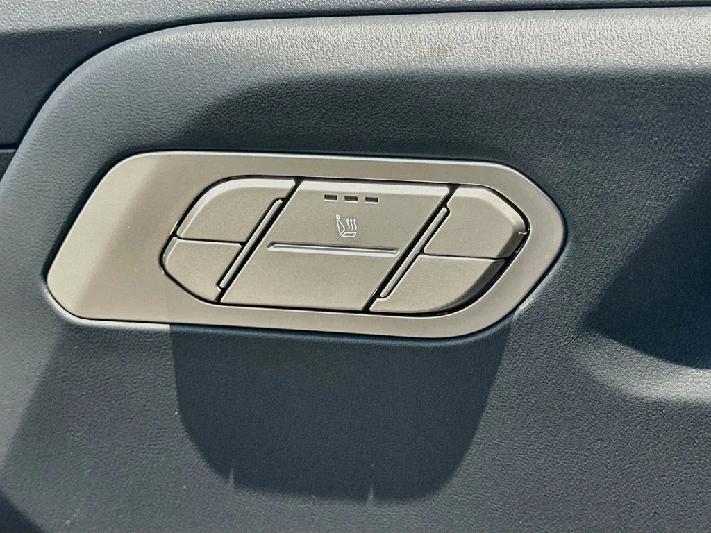 New 2027 Glacial White Pearl Kia S image 20