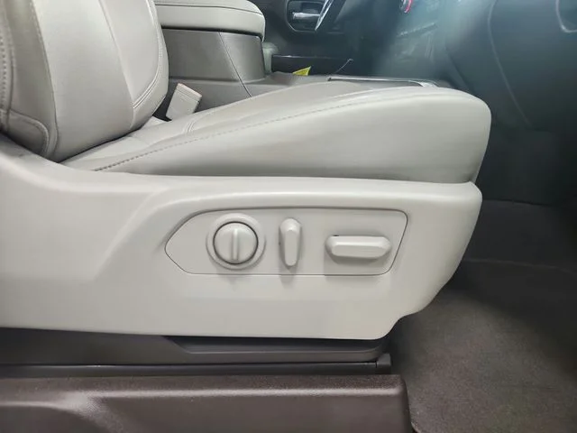 Used 2019 Gray GMC SLT image 49