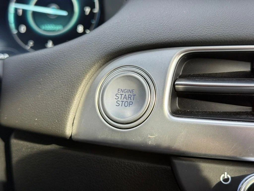 Used 2024 Red Hyundai Calligraphy image 18