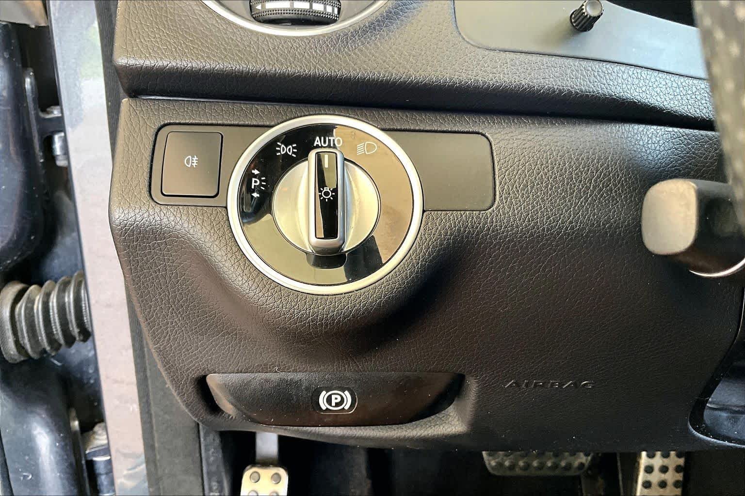 Used 2014 Steel Gray Metallic Mercedes-Benz C 250 Sport image 33