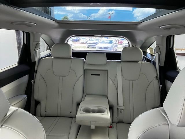 New 2026 White Kia S image 28