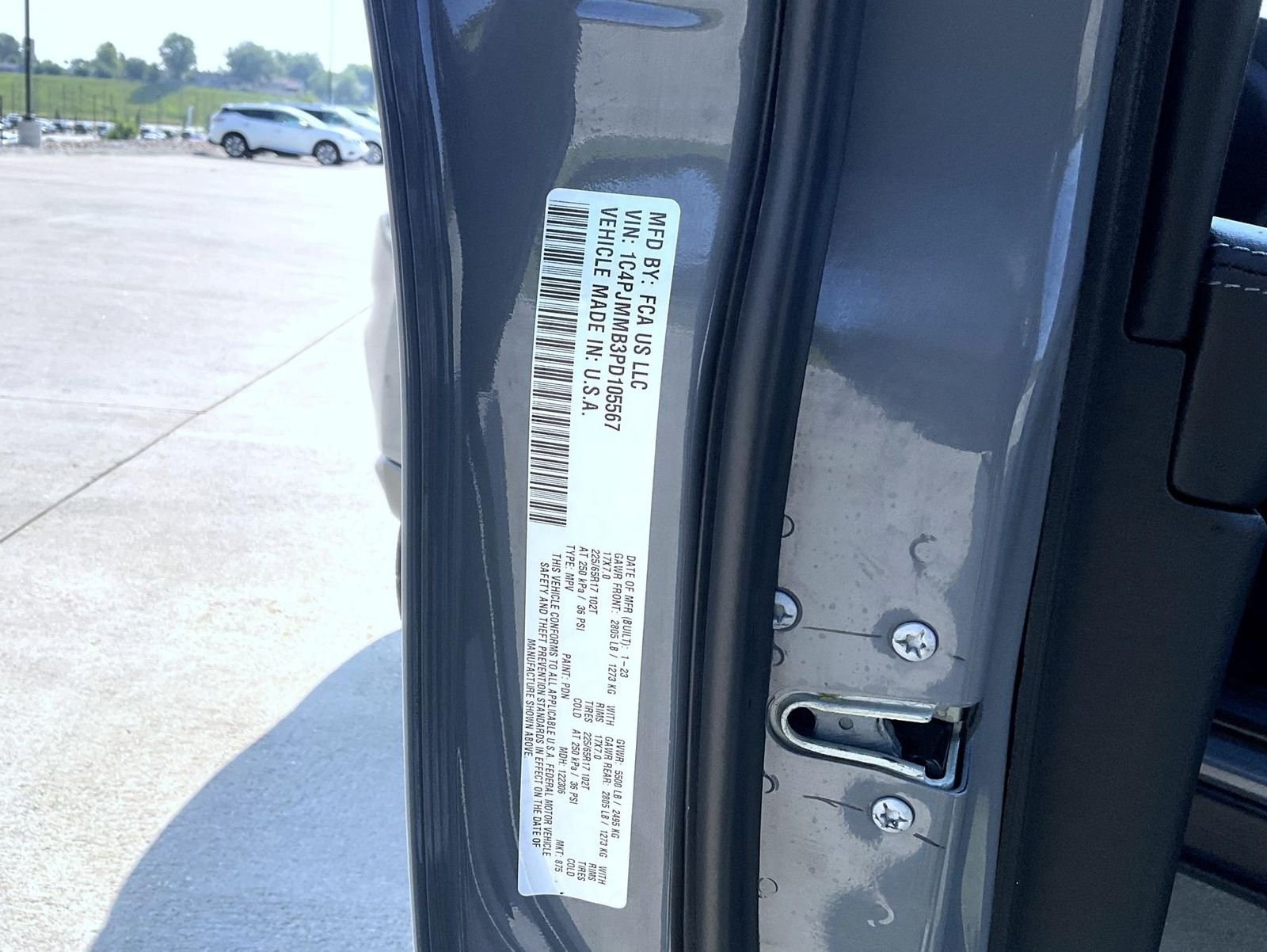Used 2023 Gray Jeep Altitude image 25