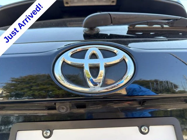 Used 2018 Black Toyota LE image 13