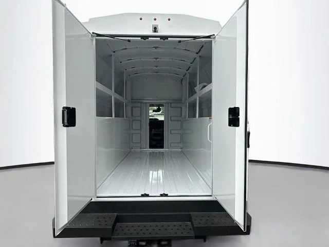 New 2026 Oxford White Ford E-350 SRW image 51