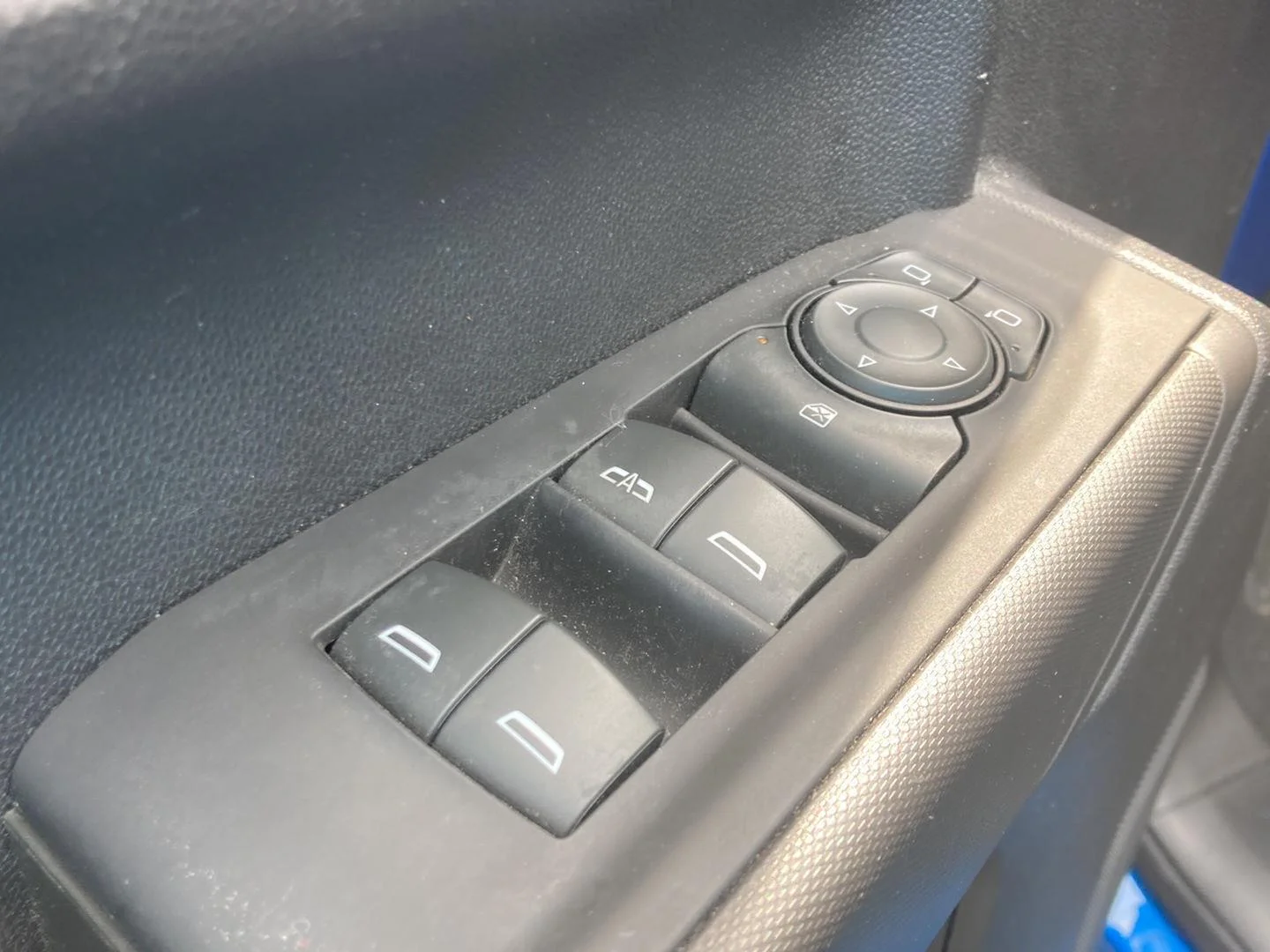 Used 2022 Glacier Blue Metallic Chevrolet Custom Trail Boss image 13