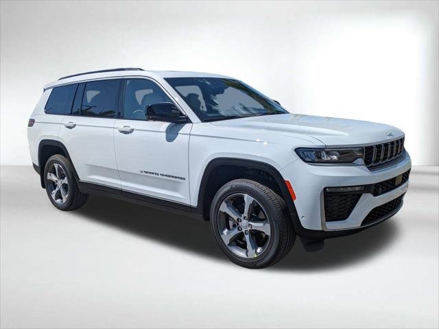 New 2026 Bright White Clear-Coat Exterior Paint Jeep Limited image 28