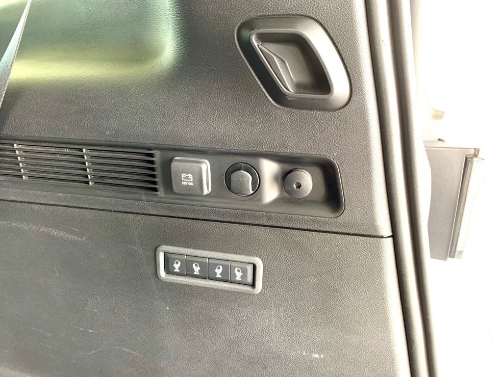 Used 2025 White Jeep Series II image 27