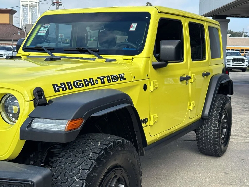 Used 2023 Yellow Jeep High Tide image 9