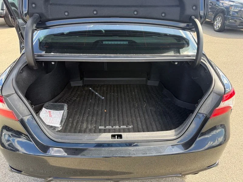 Used 2018 Black Toyota SE image 7