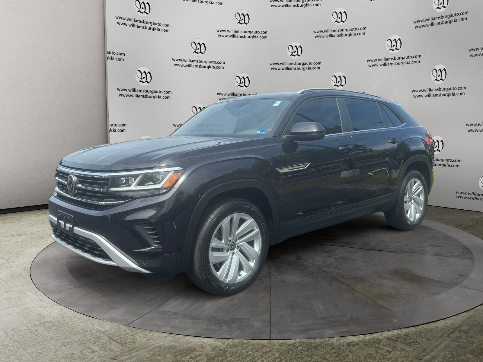 2022 Volkswagen Atlas Cross Sport 2.0T SE w/Tech 4MOTION's photo