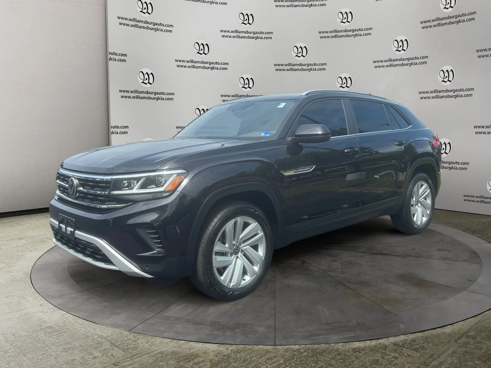 2022 Volkswagen Atlas Cross Sport SE w/Tech