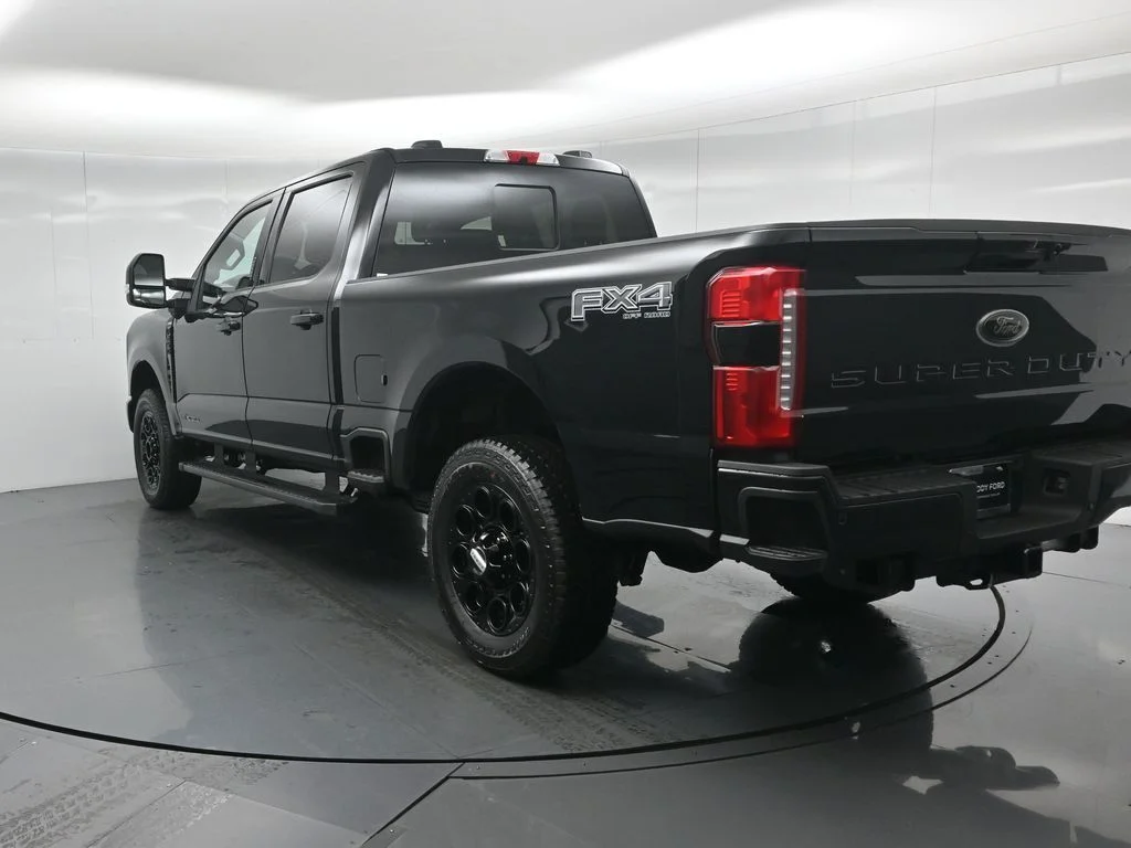 New 2026 Agate Black Metallic Ford Lariat image 28