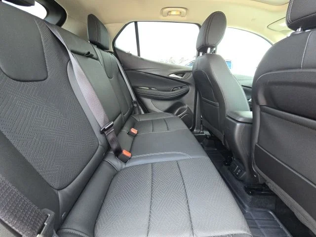 Used 2023 Black Buick Essence image 11