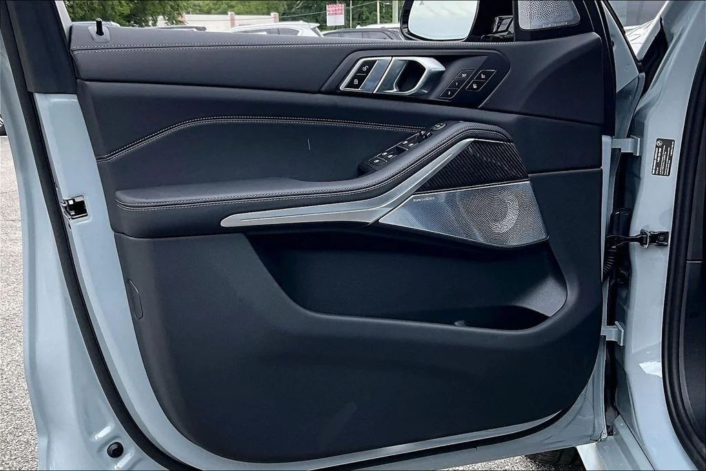 New 2026 BMW X5 M60i 4D Sport Utility