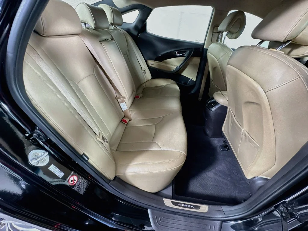 Used 2016 Black Hyundai Base image 33