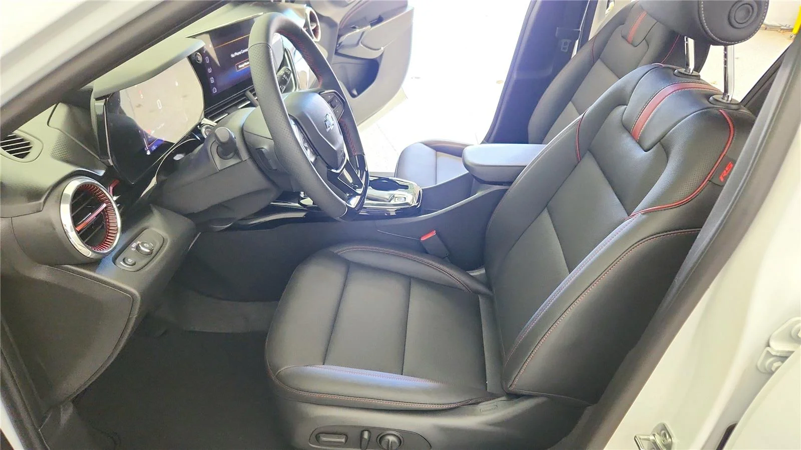 2026 Chevrolet Trax RS - Photo 23
