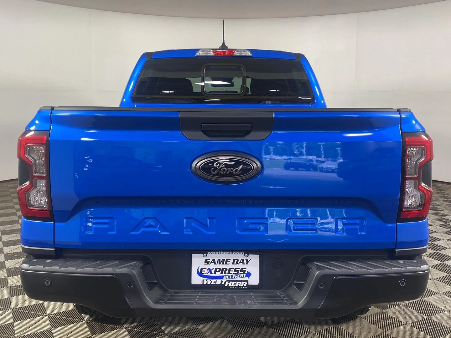 New 2026 Velocity Blue Ford XLT image 25
