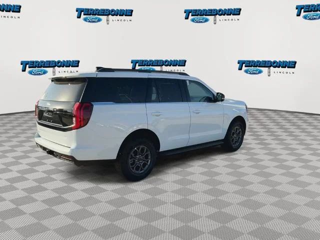 New 2026 Oxford White Ford Active image 30