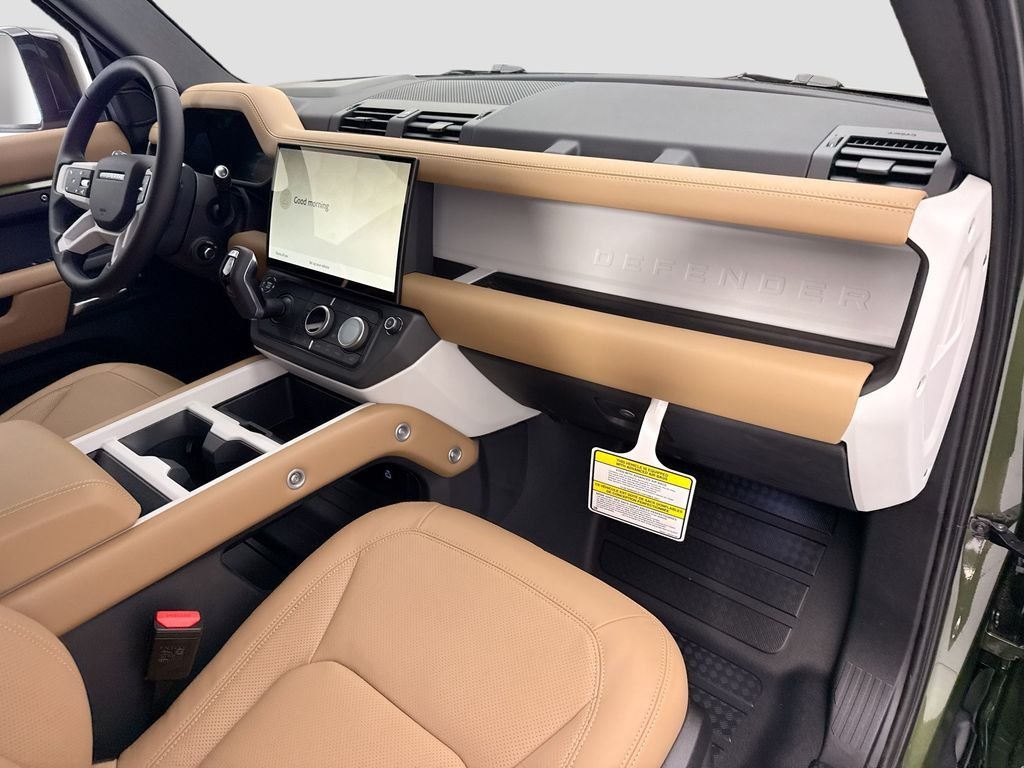 New 2026 Woolstone Green LAND ROVER X-Dynamic SE image 16
