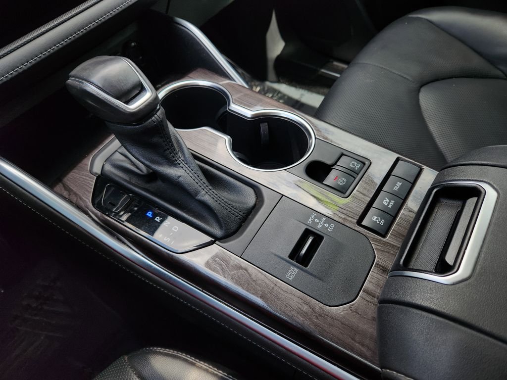 Used 2021 Red Toyota Platinum image 22