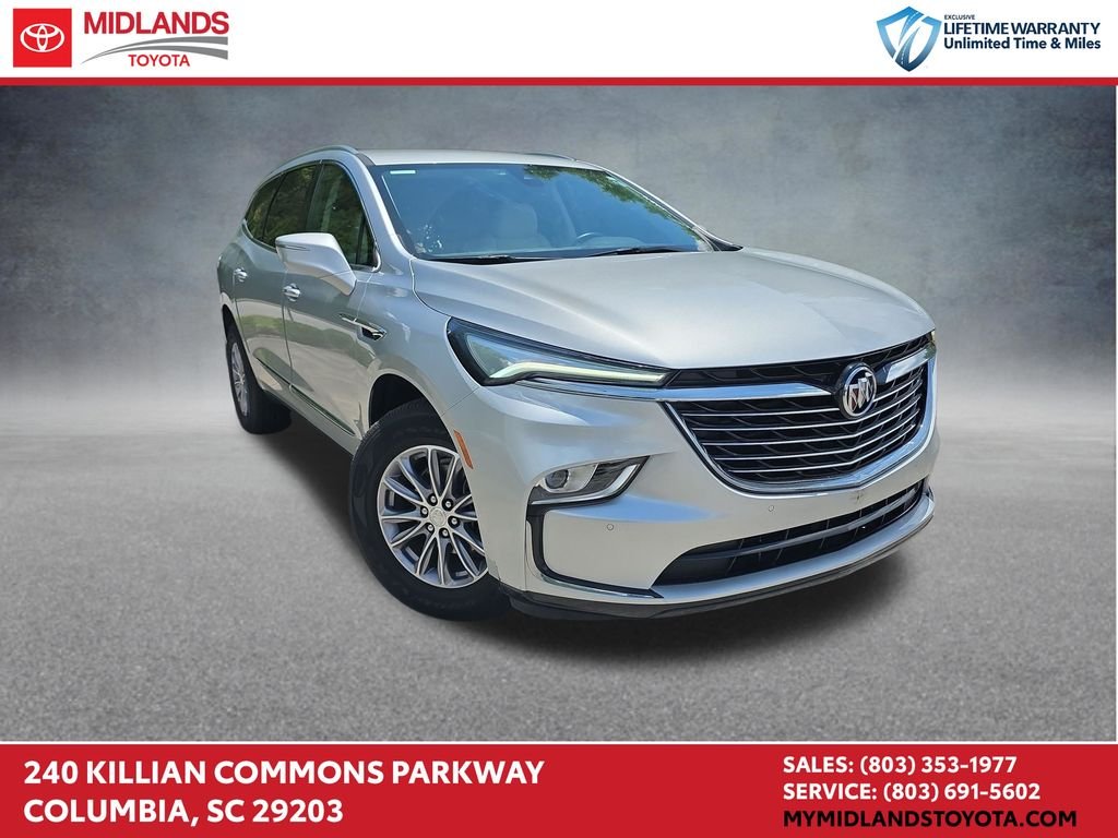 2022 Buick Enclave Essence's photo