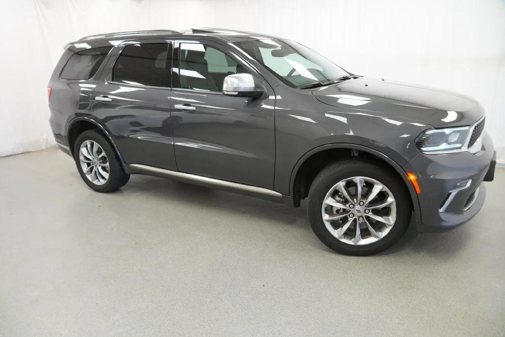 Used 2023 Gray Dodge Citadel image 15