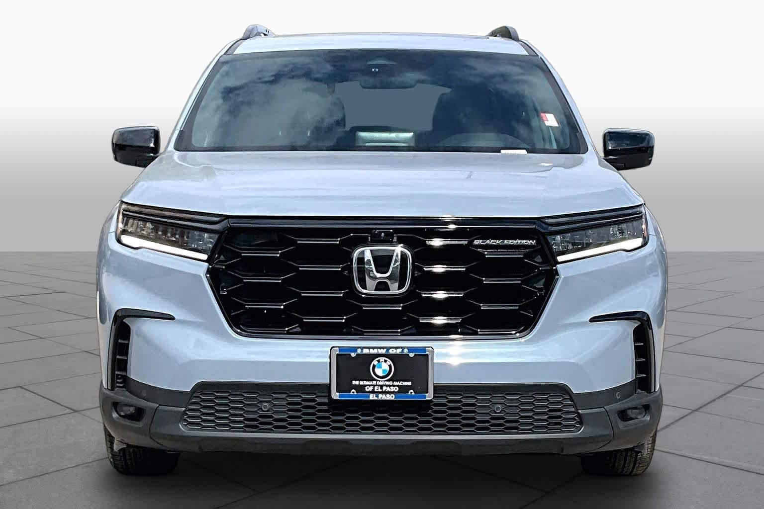 Used 2025 Sonic Gray Pearl Honda Black Edition image 3