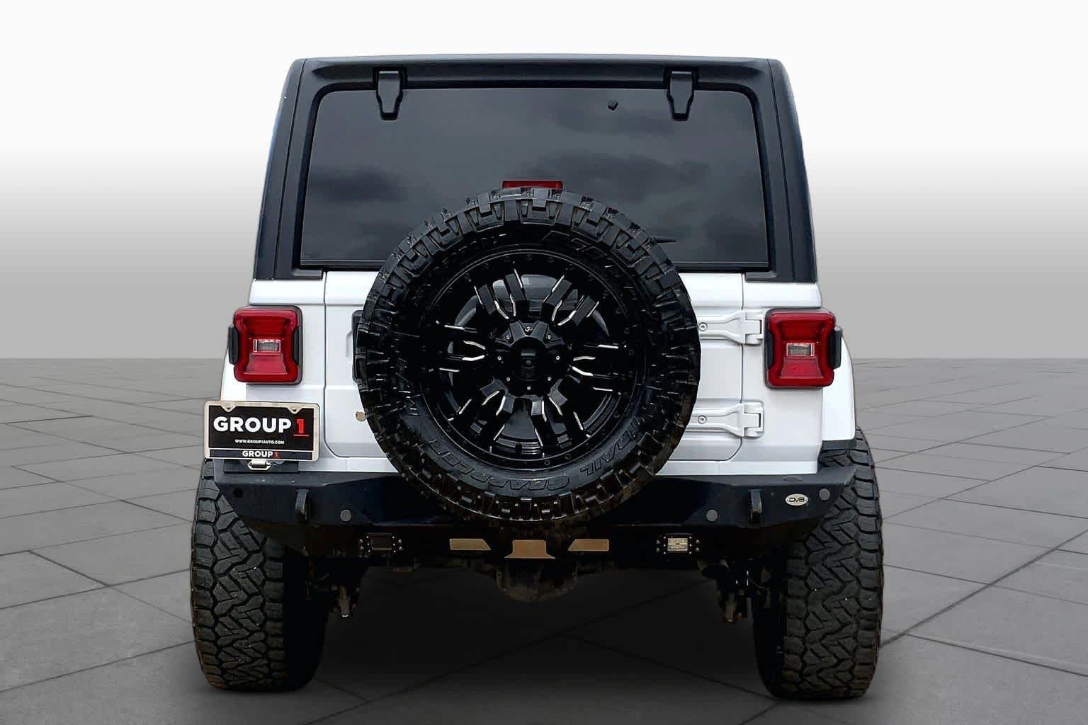 Used 2018 Bright White Clearcoat Jeep Sahara image 4