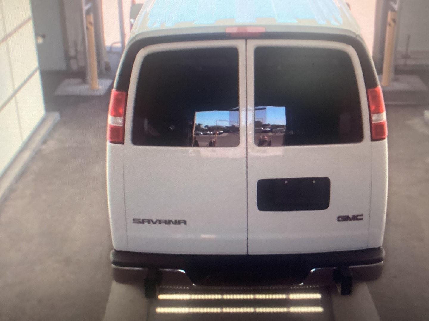 Used 2025 Summit White GMC 2500 image 7