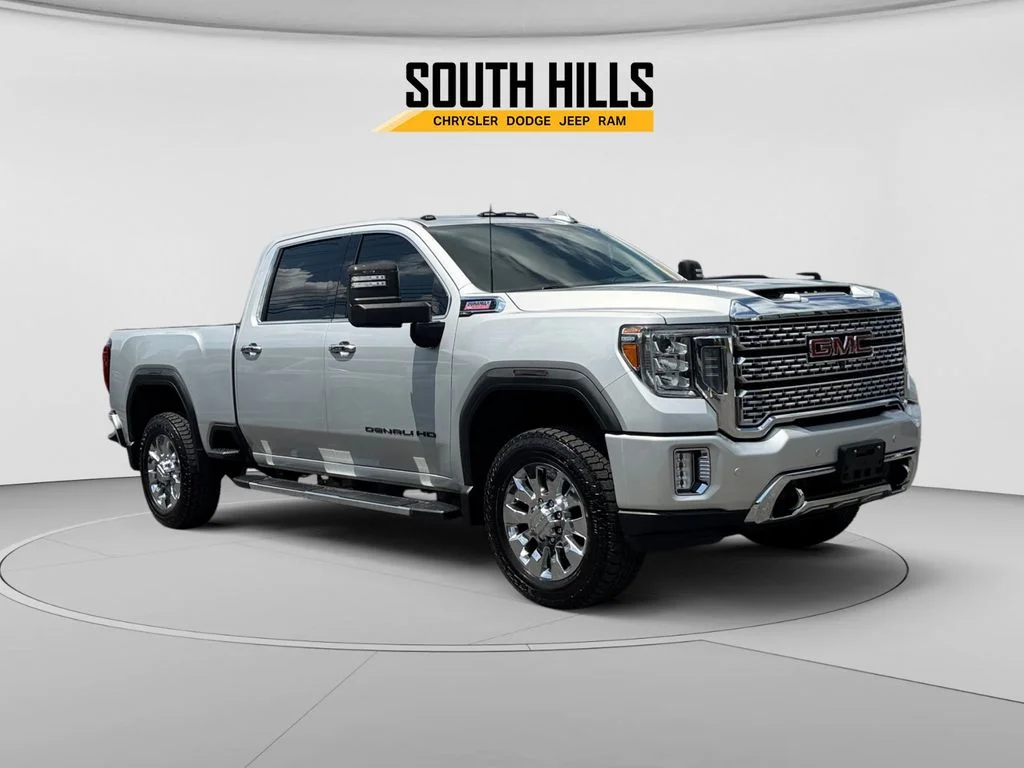 Used 2020 Silver GMC Denali image 7