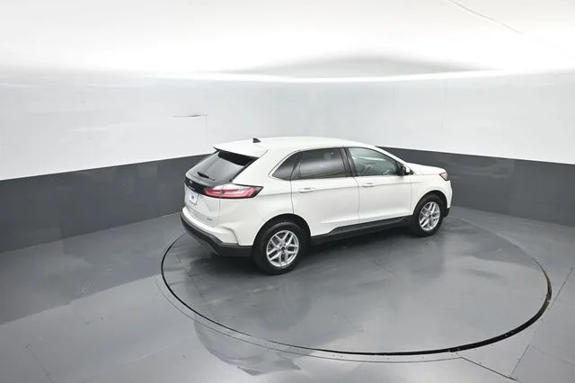 Certified Used 2024 White Metallic Ford SEL image 32