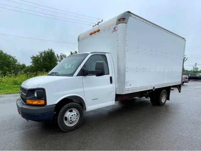2012 Chevrolet Express Cutaway 2WT