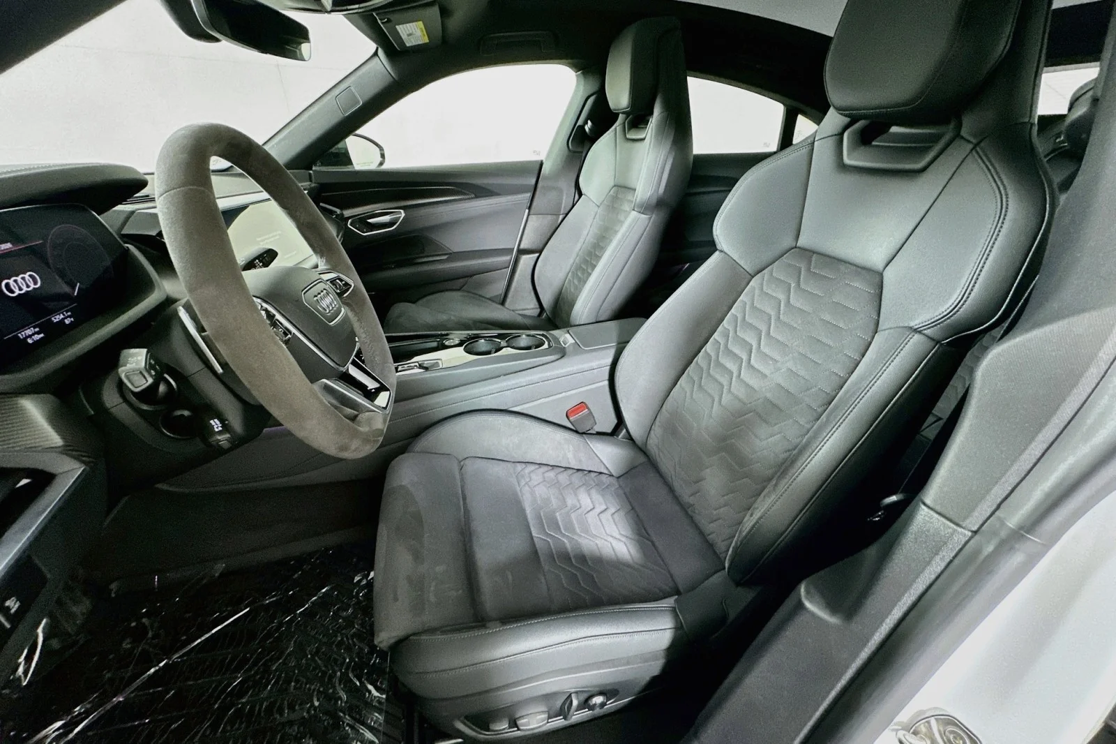 Used 2024 Ibis White Audi Premium Plus image 18