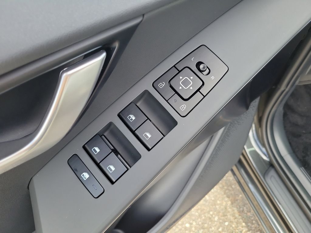 New 2026 Gray Kia LX image 20