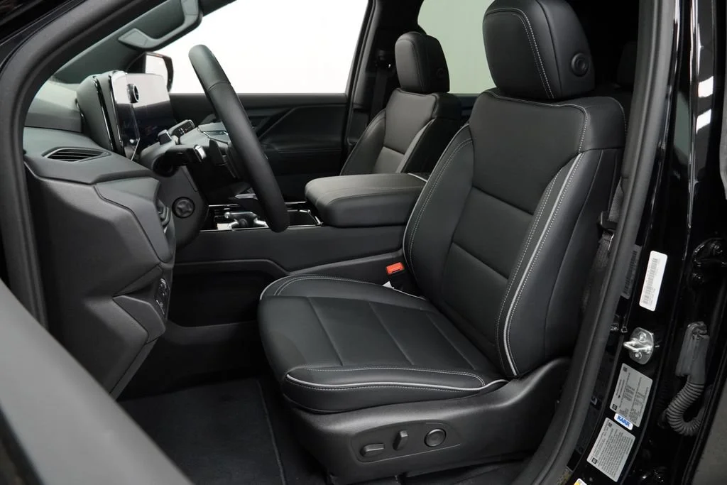 New 2026 Black Chevrolet LT - Max Range image 6