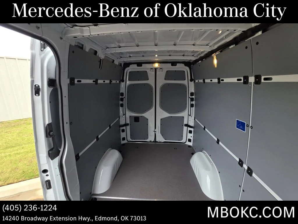 New 2026 Arctic White Mercedes-Benz Cargo 144 WB image 22