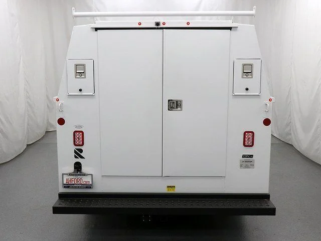 New 2025 Oxford White Ford E-350 SRW image 6