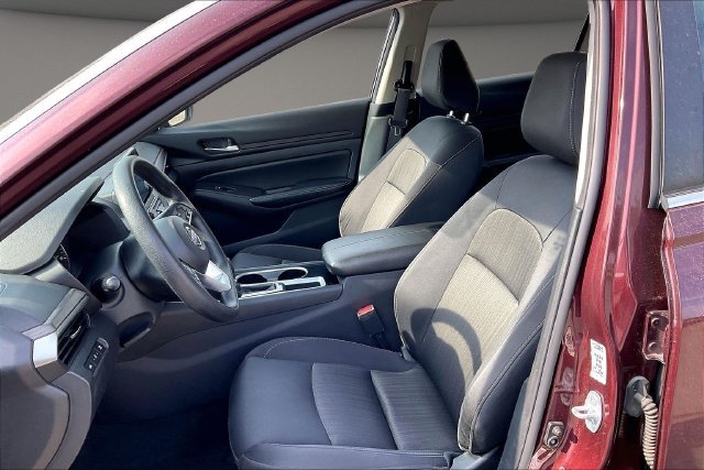 Used 2024 Red Nissan 2.5 SV image 23