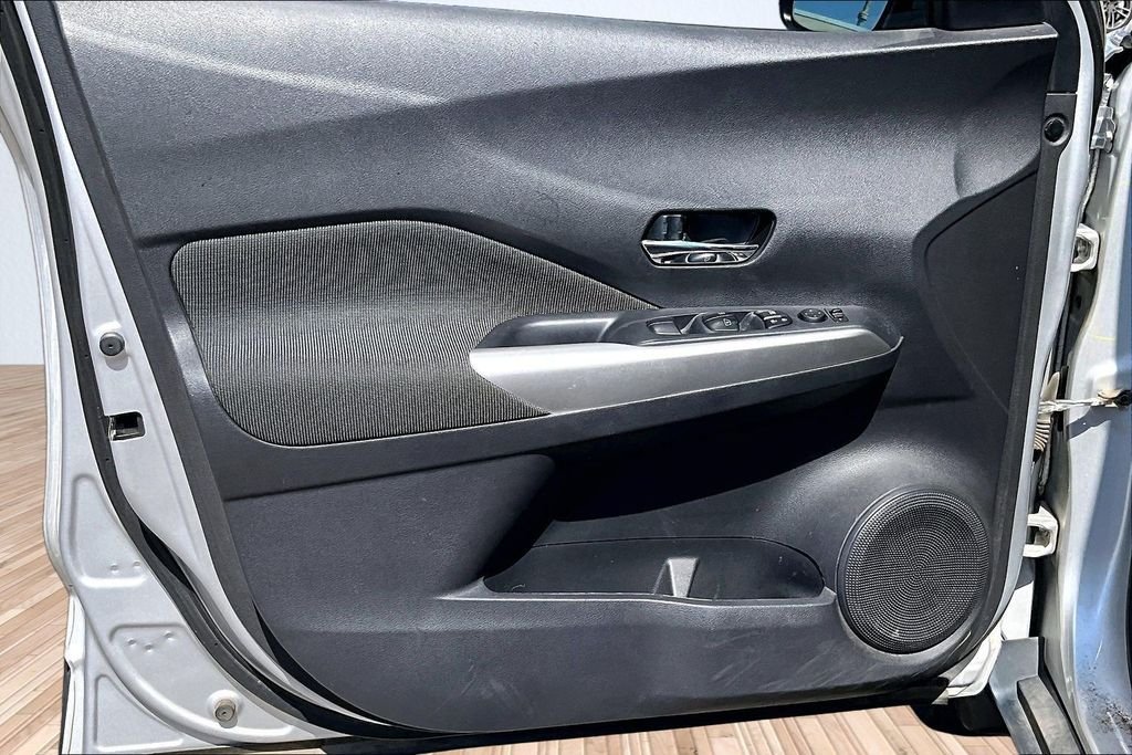 Used 2018 Silver Nissan SV image 15