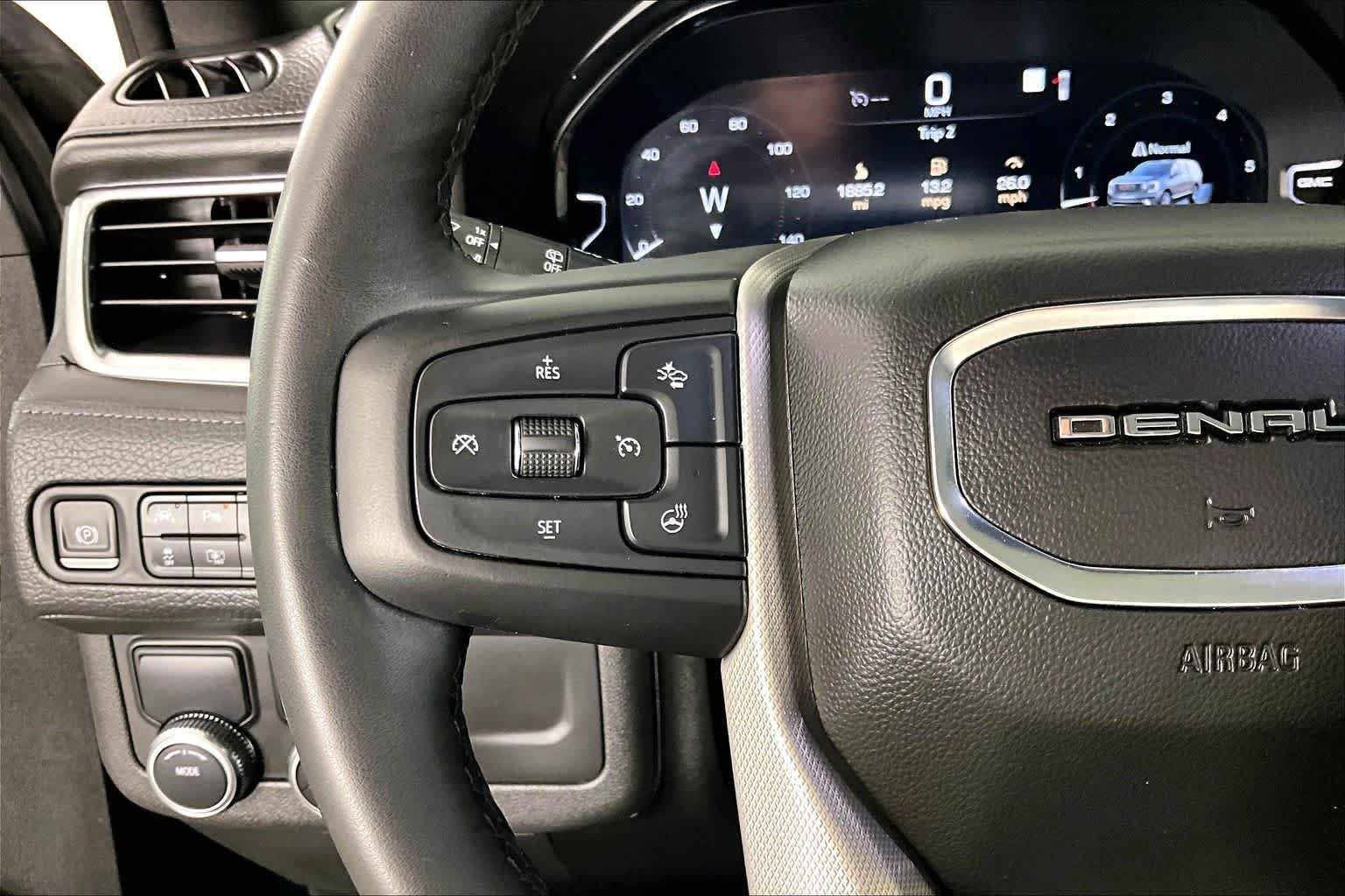 Used 2023 Onyx Black GMC Denali image 23