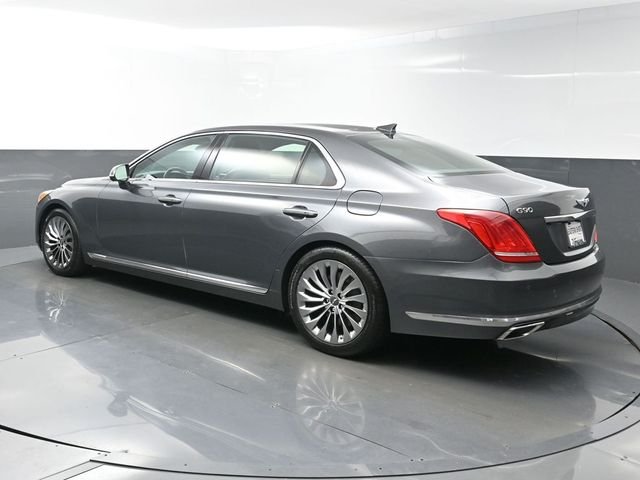 Used 2019 Gray Genesis 3.3T Premium image 5