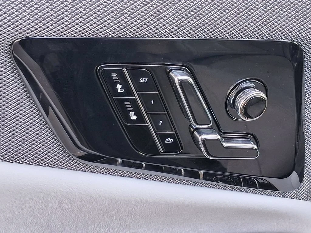 2025 Cadillac OPTIQ Luxury 1 - Photo 18