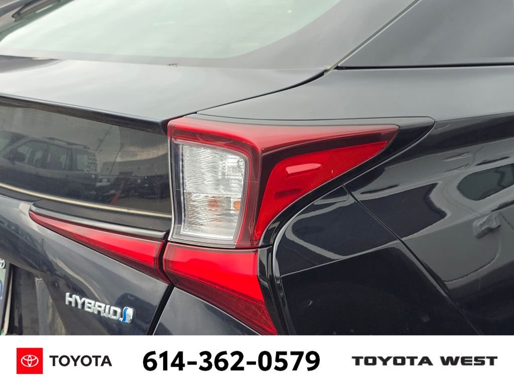 Used 2022 Black Toyota LE image 9