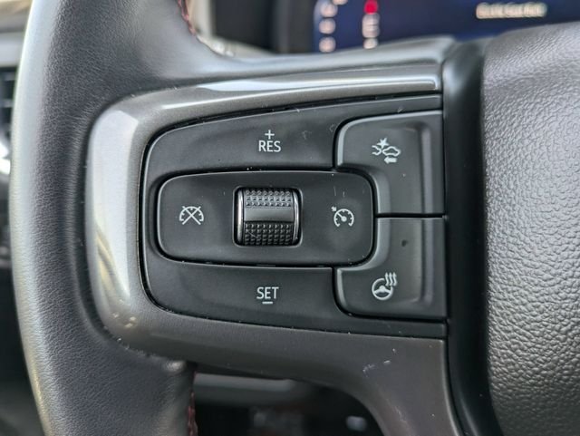 Used 2023 Pearl Chevrolet RST image 10