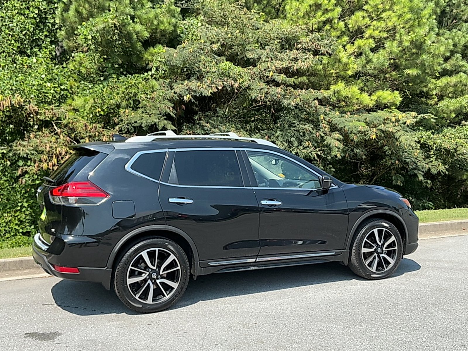 Used 2018 Nissan Rogue SL with VIN JN8AT2MT3JW467315 for sale in Rome, GA