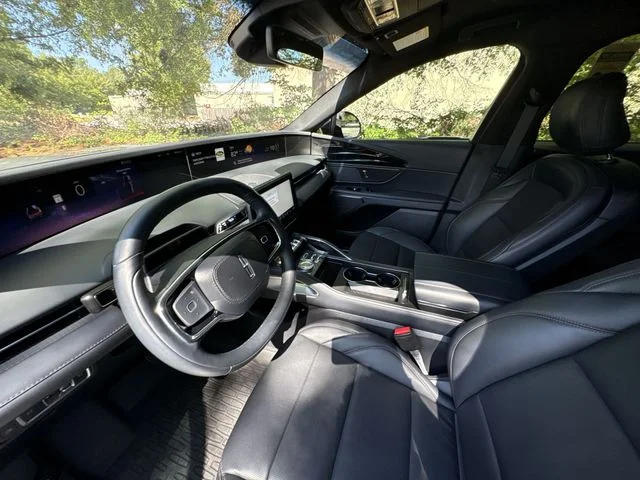 Used 2024 Gray Lincoln Premiere image 21