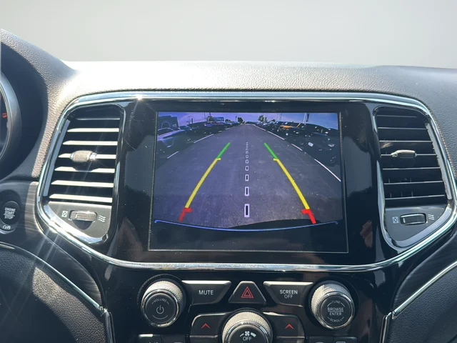Used 2020 Gray Jeep Limited image 15