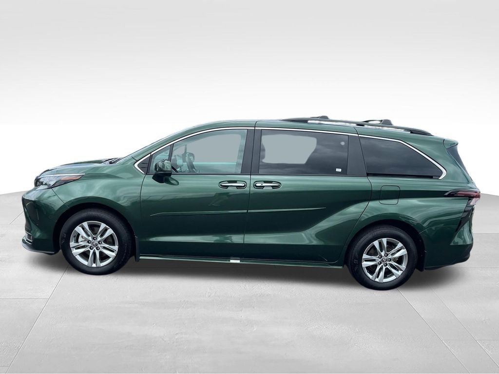 Used 2025 Green Toyota XLE image 2