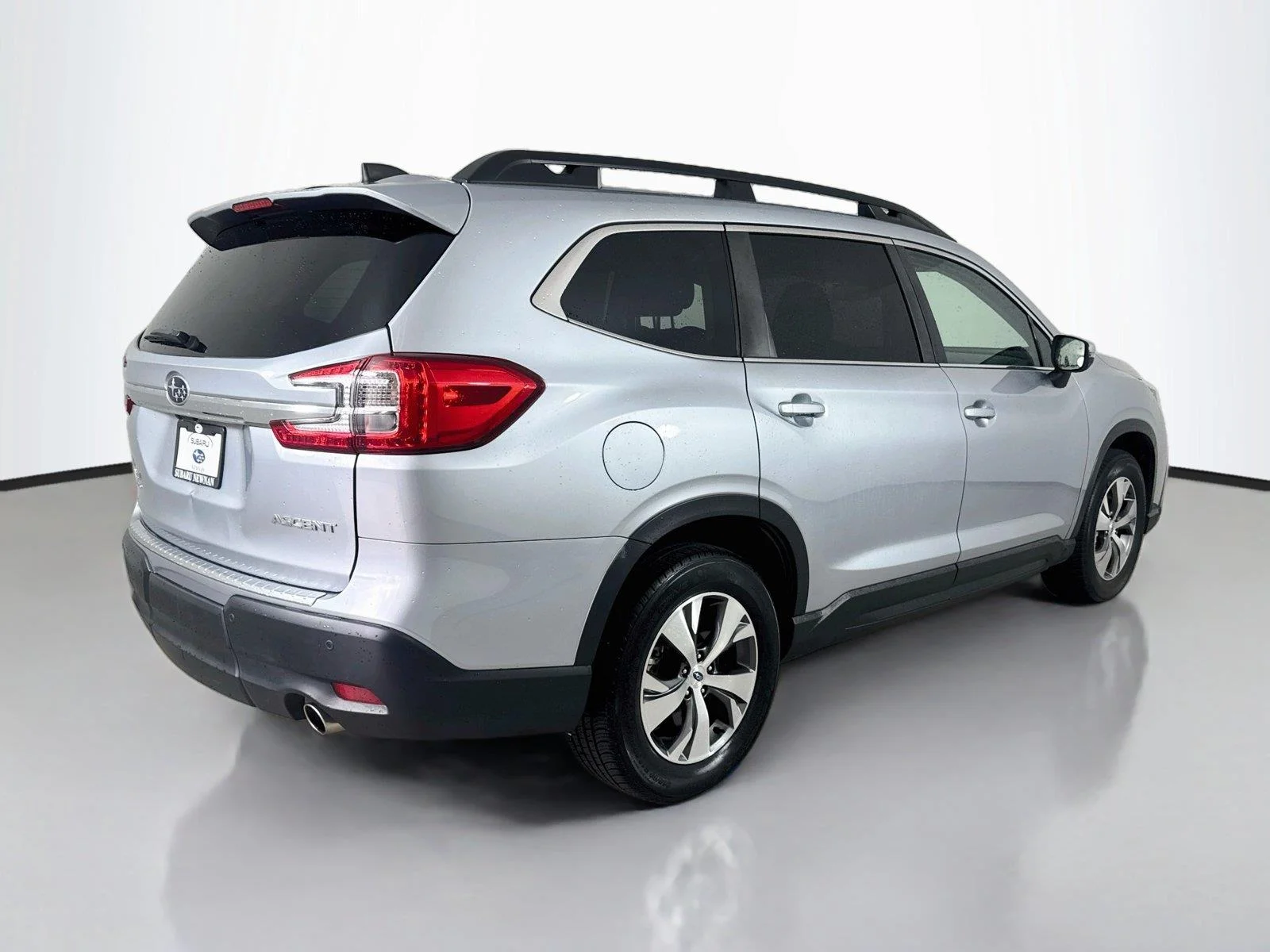 Certified Used 2023 Ice Silver Metallic Subaru Premium image 2