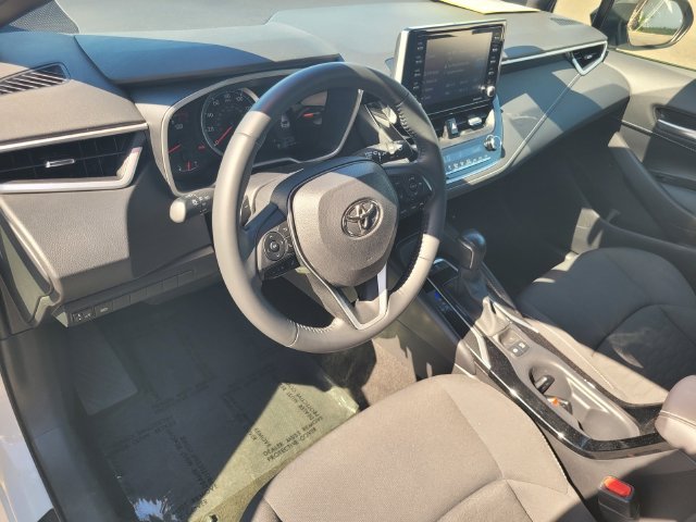 Used 2022 White Toyota SE Nightshade Edition image 12